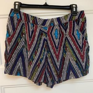 Tribal print short